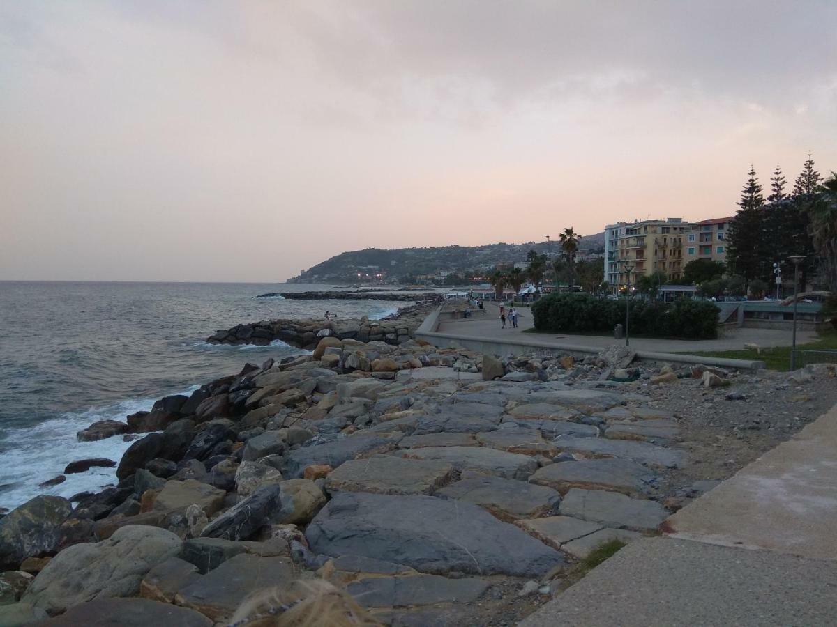 A Casa Vostra Apartment Sanremo Exterior photo